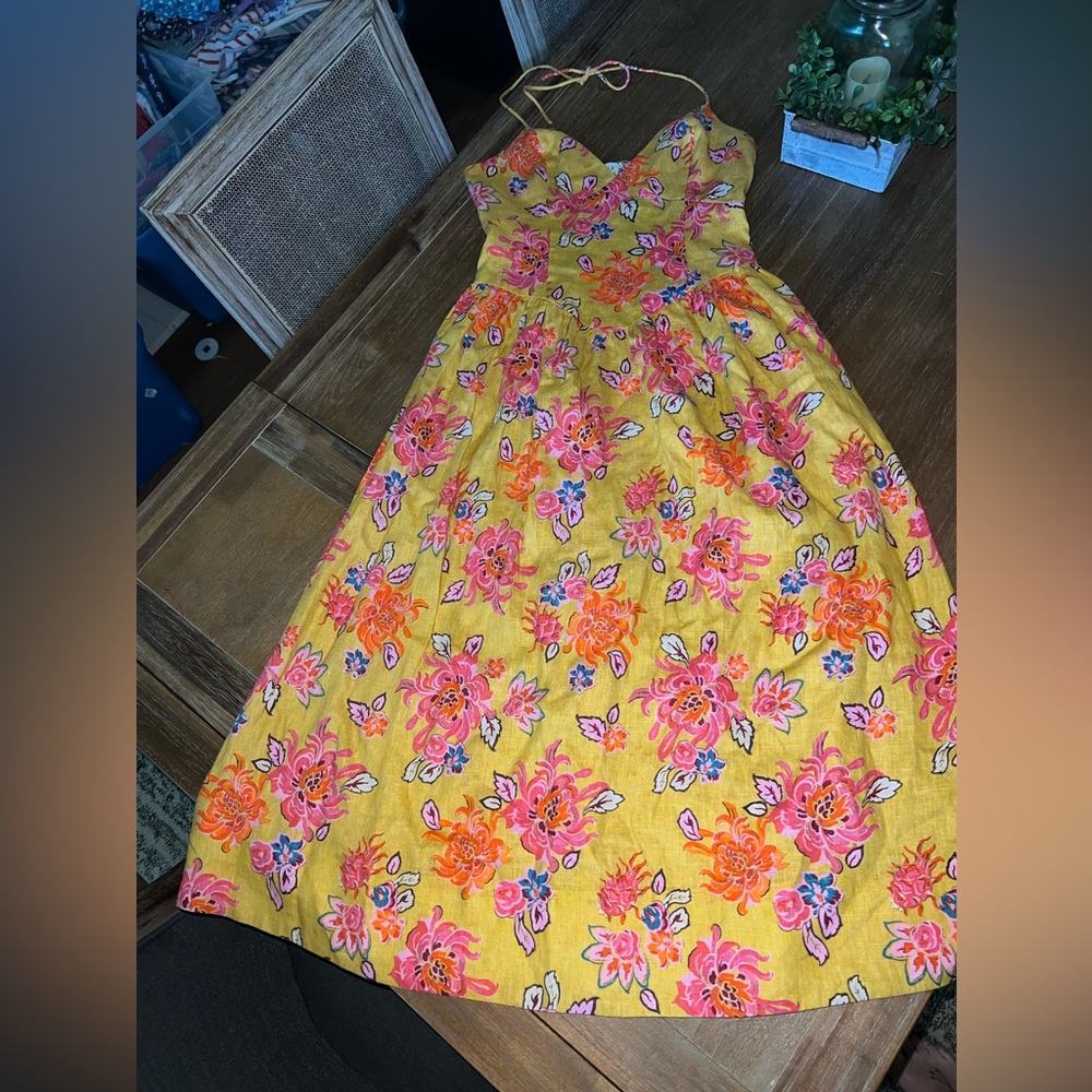 Rhode dress. Size 4- EXCELLENT used condition! Worn once by me and 1x by friend